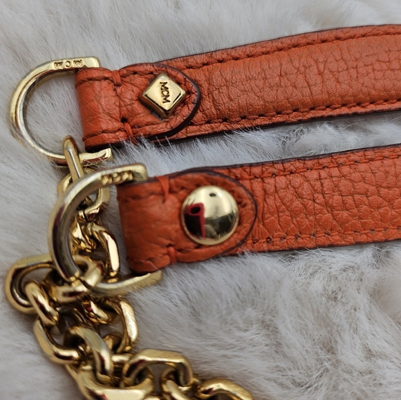 Auth. MCM‎ bright orange leather vintage gold chain crossbody convertible strap - Picture 4 of 17